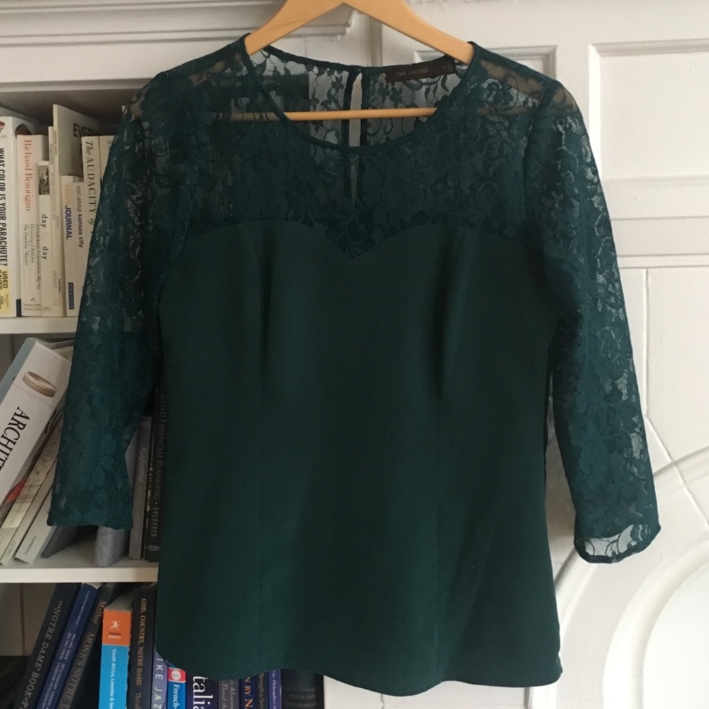 Green lace and sweetheart top